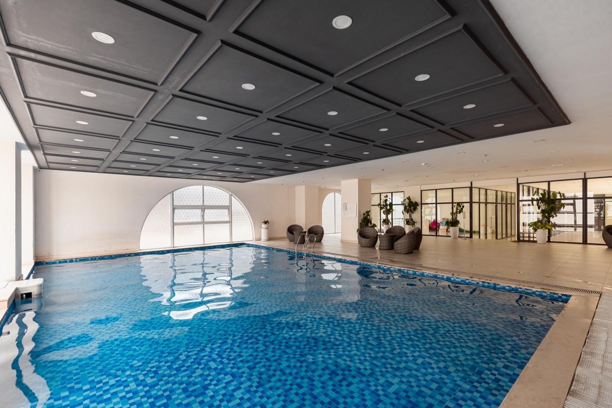 Căn hộ Spacious 4br Apat At Saigon Centre With Pool, Supermarket, View *