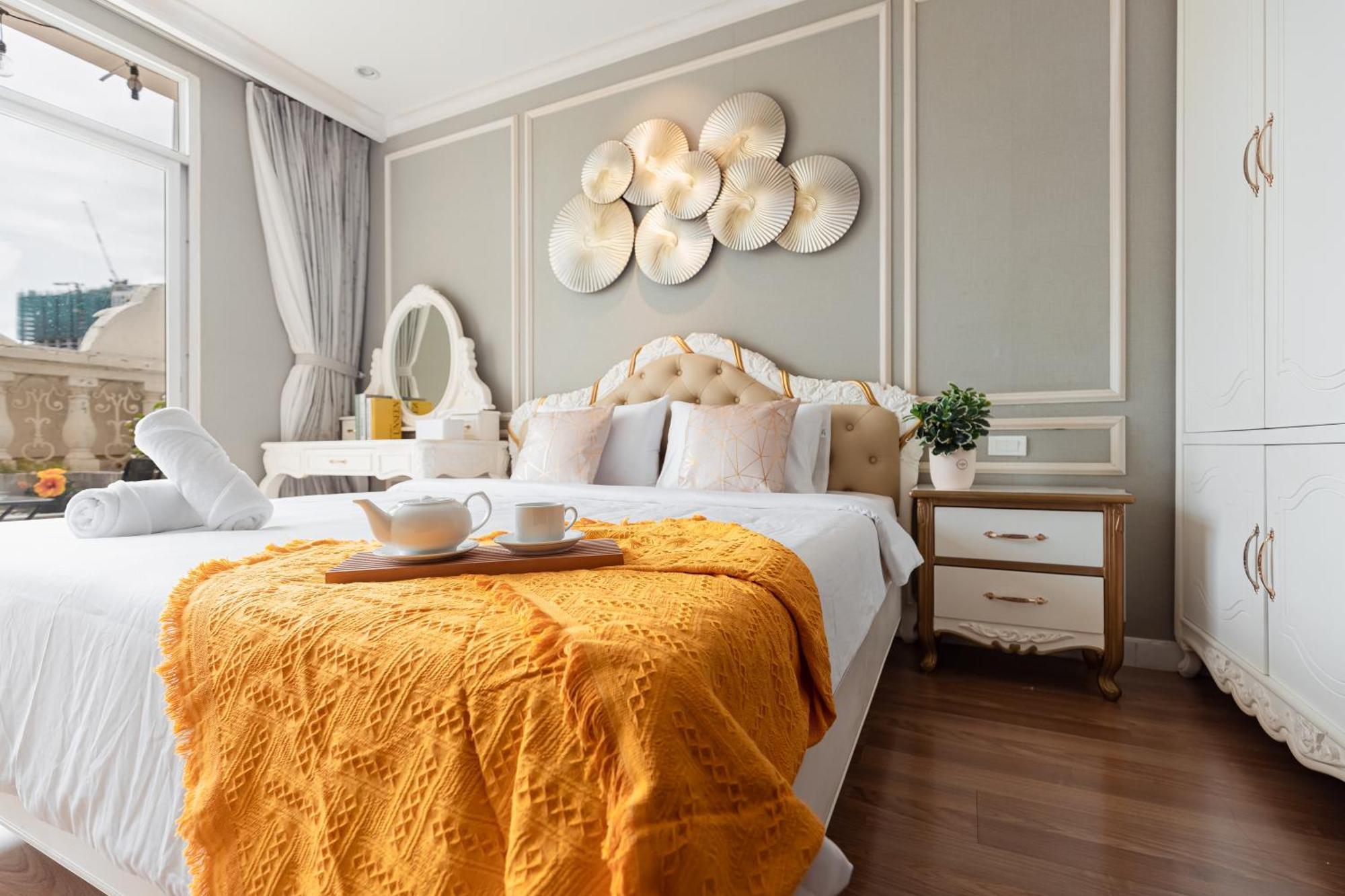 Spacious 4br Apat At Saigon Centre With Pool, Supermarket, View * TP. Hồ Chí Minh