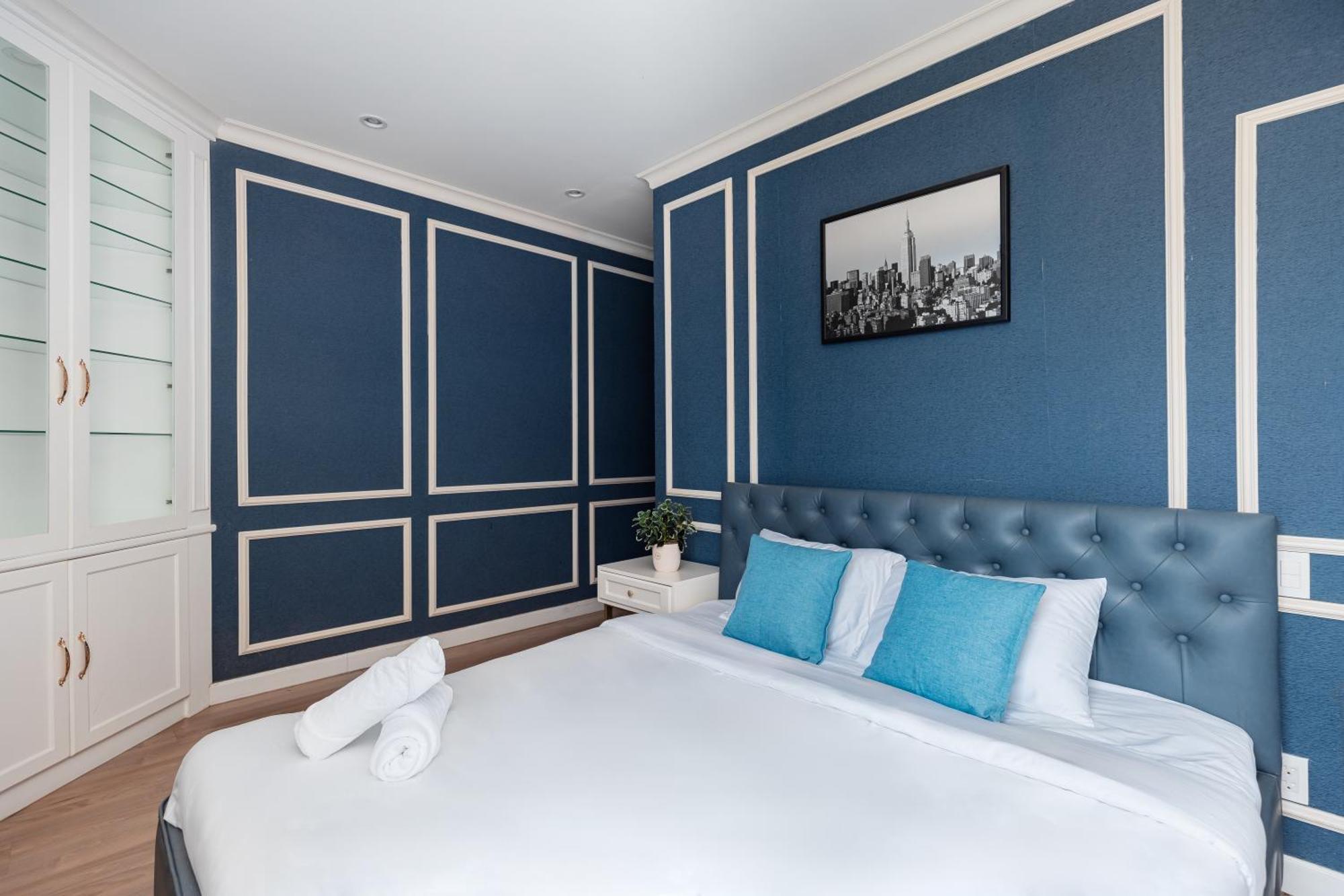 Căn hộ Spacious 4br Apat At Saigon Centre With Pool, Supermarket, View *