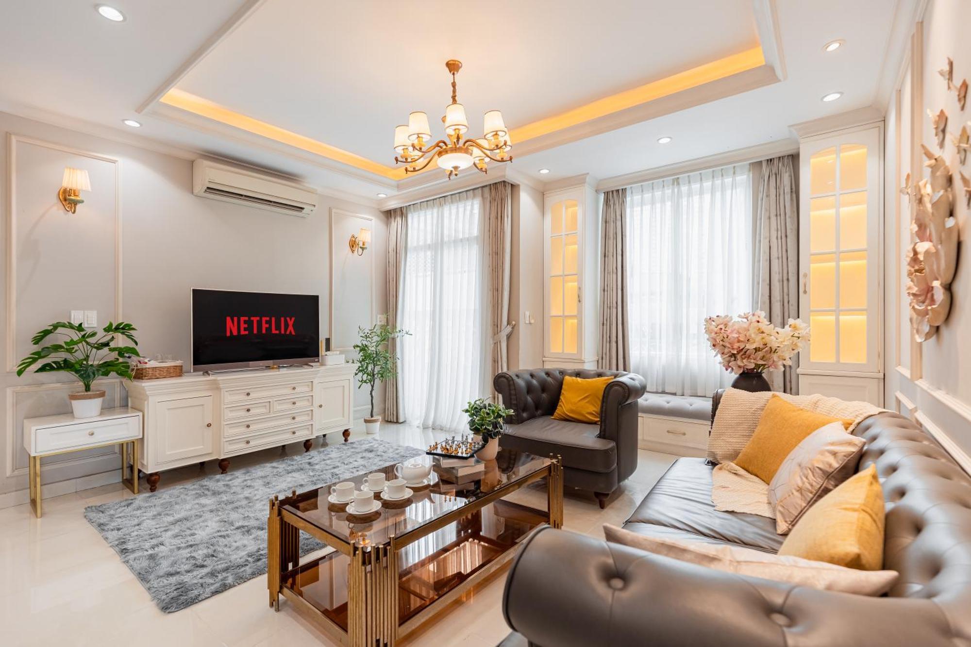 Căn hộ Spacious 4br Apat At Saigon Centre With Pool, Supermarket, View TP. Hồ Chí Minh
