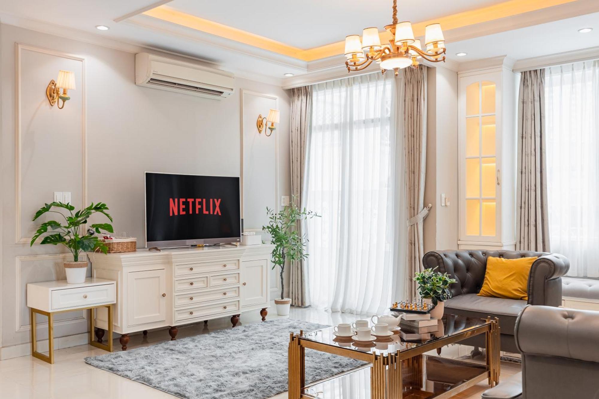 Spacious 4br Apat At Saigon Centre With Pool, Supermarket, View TP. Hồ Chí Minh