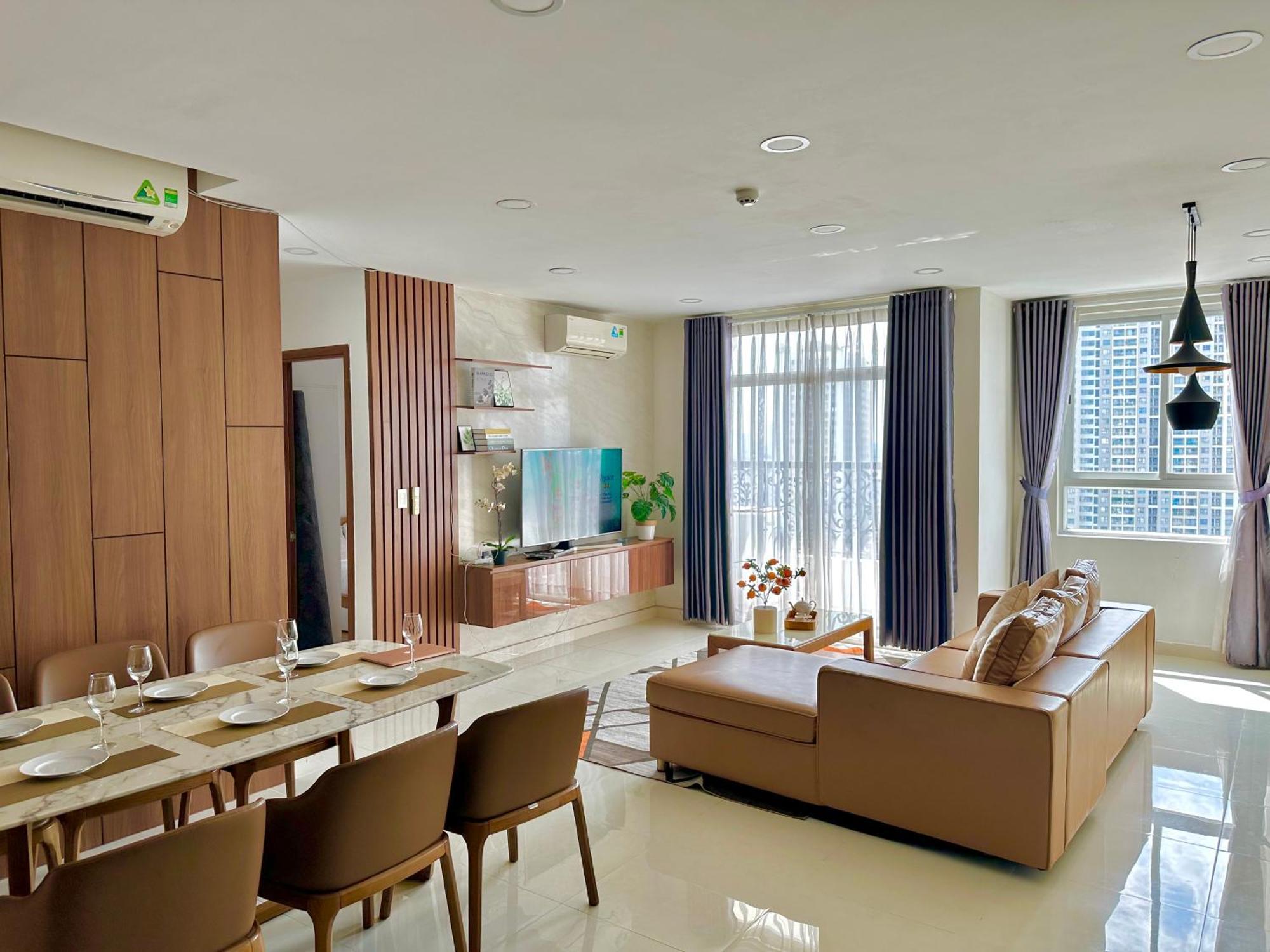 Spacious 4br Apat At Saigon Centre With Pool, Supermarket, View Căn hộ TP. Hồ Chí Minh