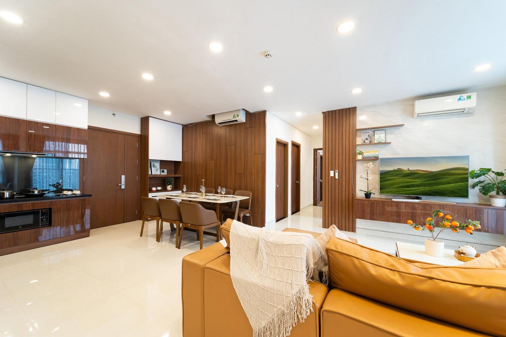 Spacious 4br Apat At Saigon Centre With Pool, Supermarket, View TP. Hồ Chí Minh