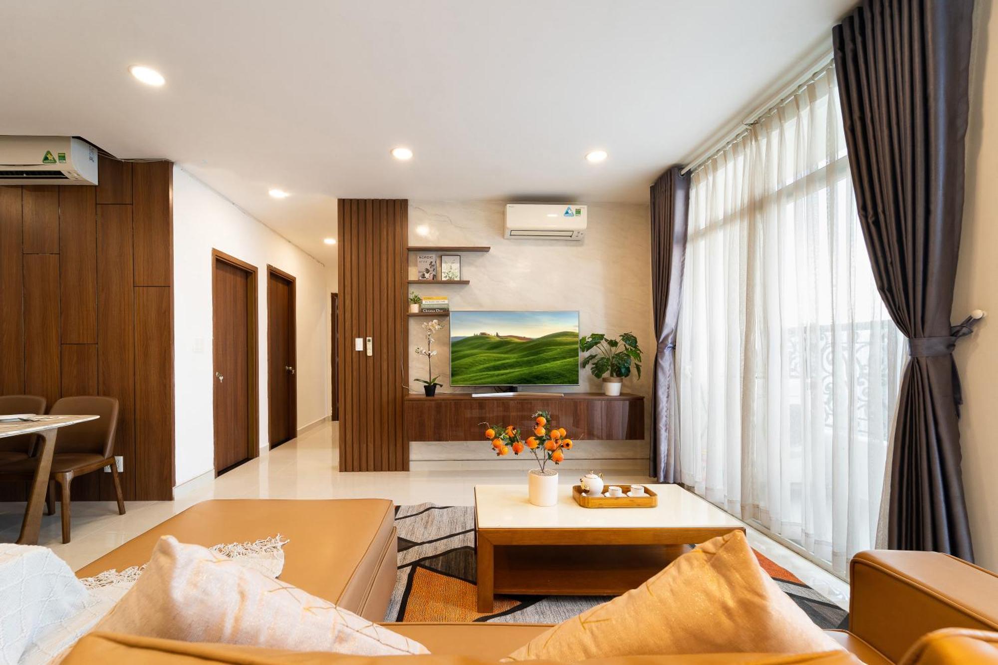 Spacious 4br Apat At Saigon Centre With Pool, Supermarket, View Căn hộ *