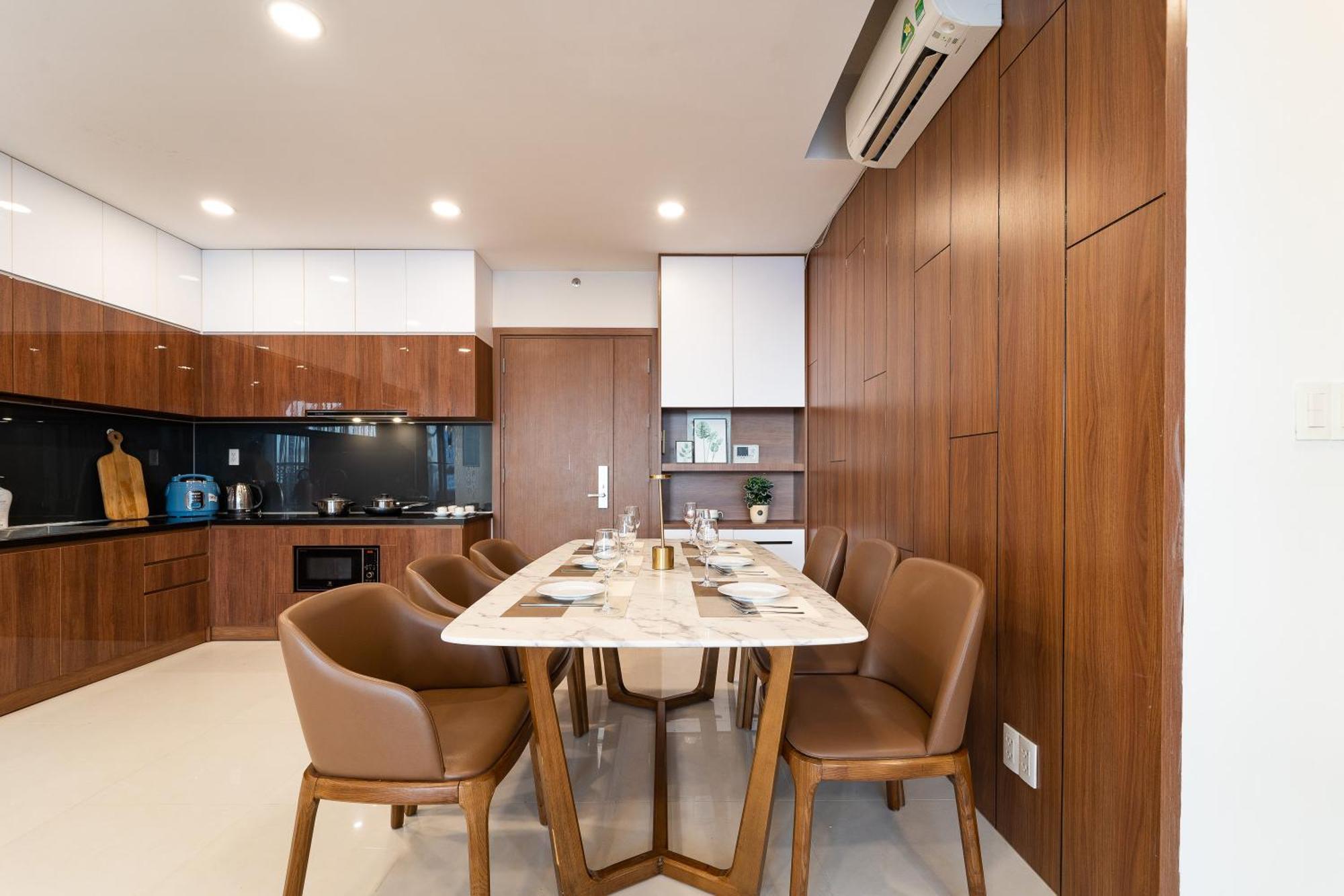 Spacious 4br Apat At Saigon Centre With Pool, Supermarket, View Căn hộ